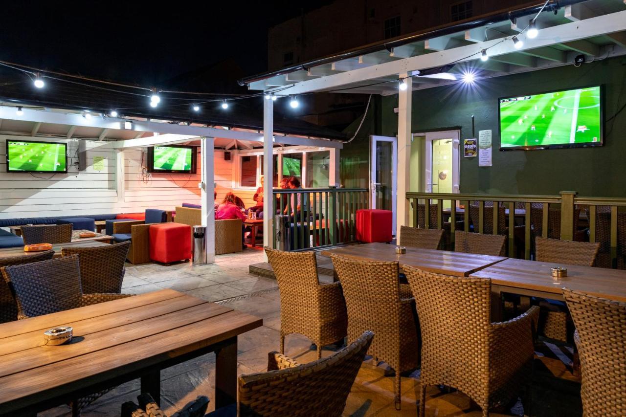 Black Lion Surbiton ภายนอก รูปภาพ